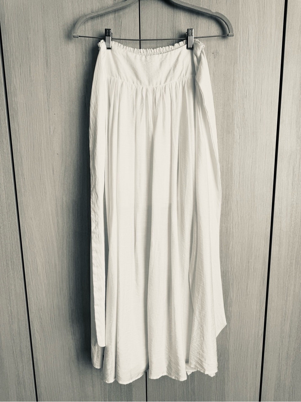 Classic White Maxi Skirt with Elastic Waist
